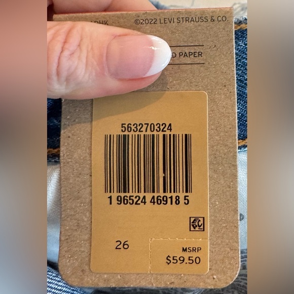 Levi’s Original 501 Denim Women's Shorts. Size 26. Color Fargo short. New w/ tag - Picture 13 of 13